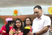 मानसी की बेटी प्रमंडल स्तर पर टी.बी.टी .अवार्ड से जिला शिझा पदाधिकारी ,लखीसराय एवं अनुमंडलाधिकारी ,लखीसराय द्वारा सम्मानित किया गया